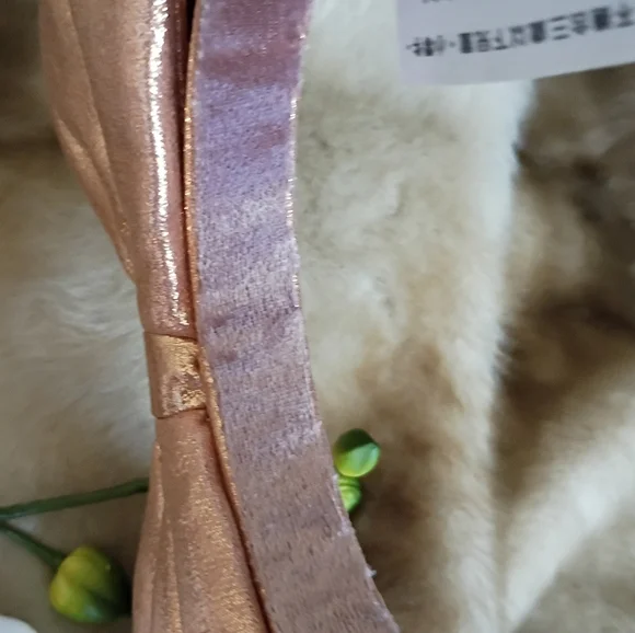 NWOT Disney Minnie Mouse Rose Gold Sequined Ear Headband Disney World - Picture 5 of 5